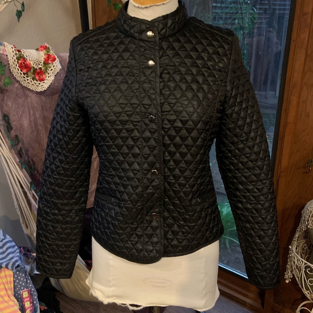 Ashley outerwear size medium black quilted snap front jacket